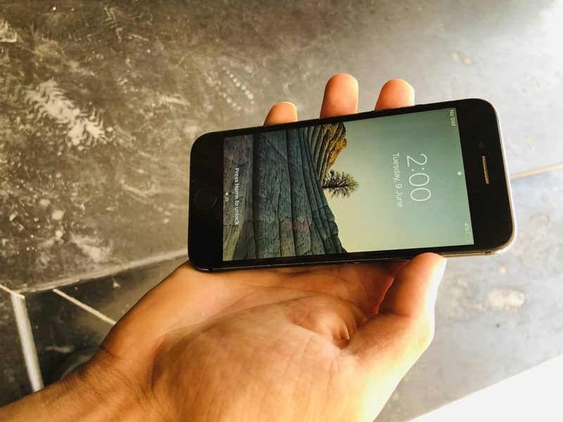 Apple iPhone 7 6