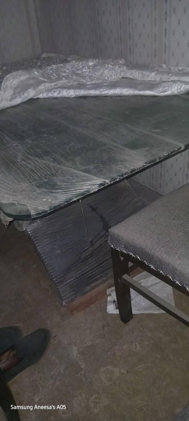 dining table 0