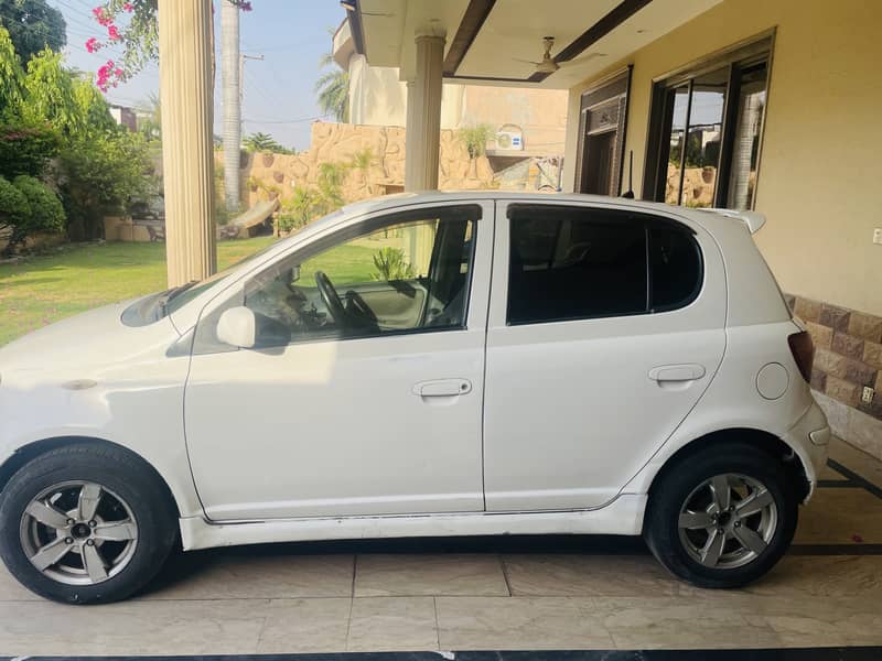 Vitz 2004 2
