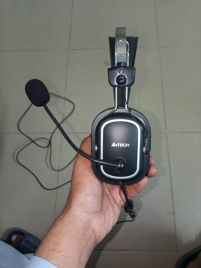 headset 4