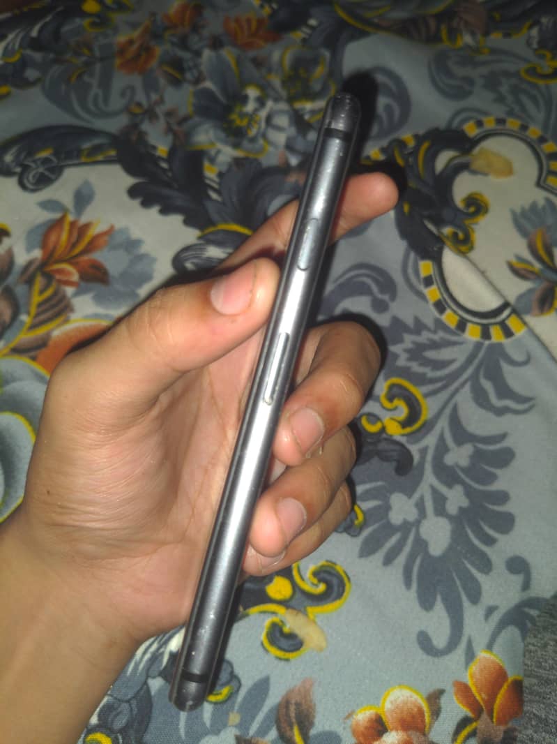 Apple iPhone 8 2