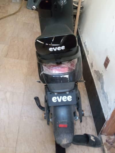 evee Mito +
