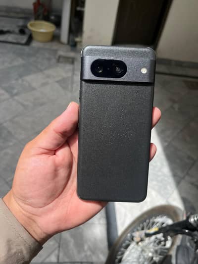 Google Pixel 8
