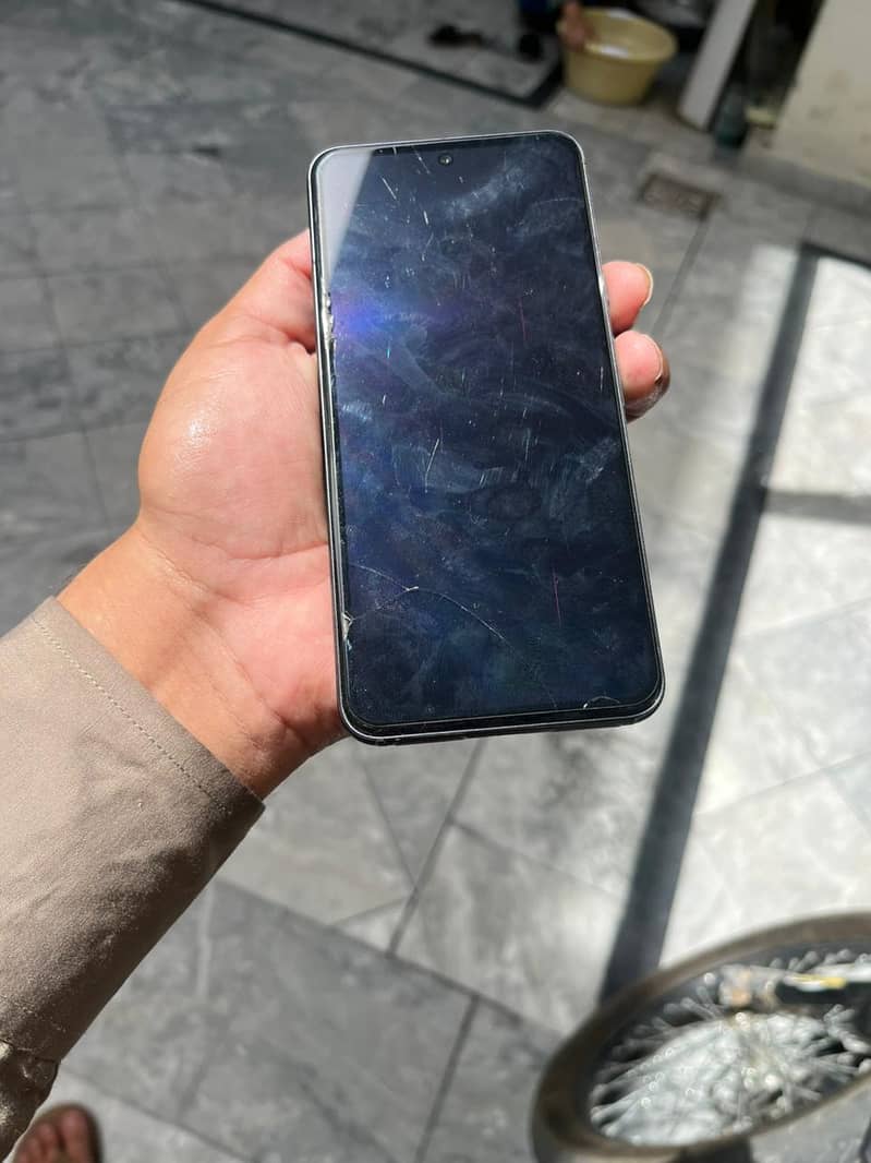 Google Pixel 8 2