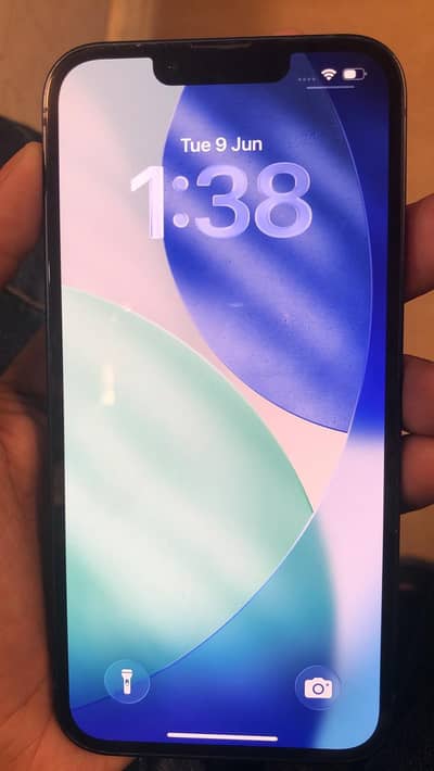 Apple iPhone 13