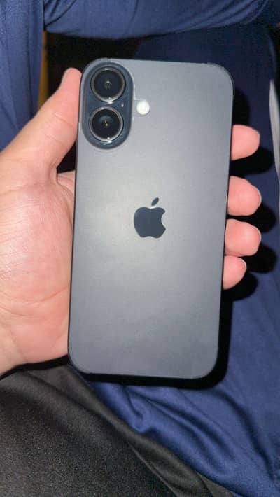 Apple iPhone 16