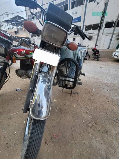 Honda 125 black 2018 karachi