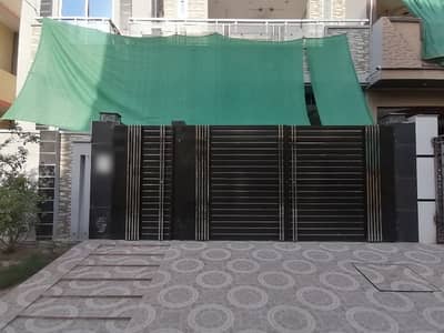 Tripple Storey 10 Marla House For sale In Marghzar Officers Colony Marghzar Officers Colony