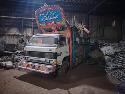 3500 Mazda original pepar all ok 03072867609 M Asif