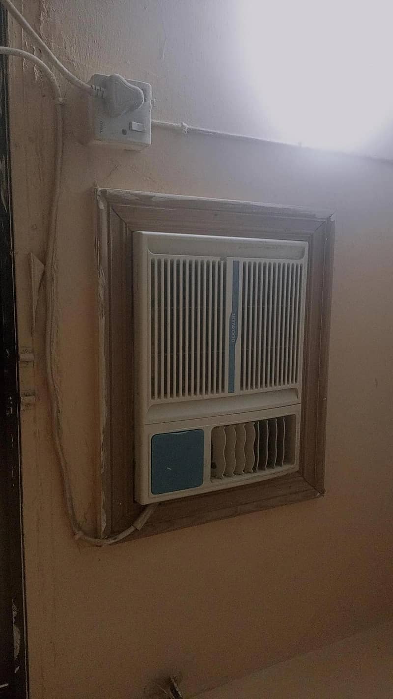 window ac 0
