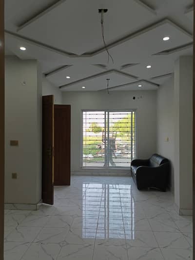 5marla house available for rent in LDA avenue 1