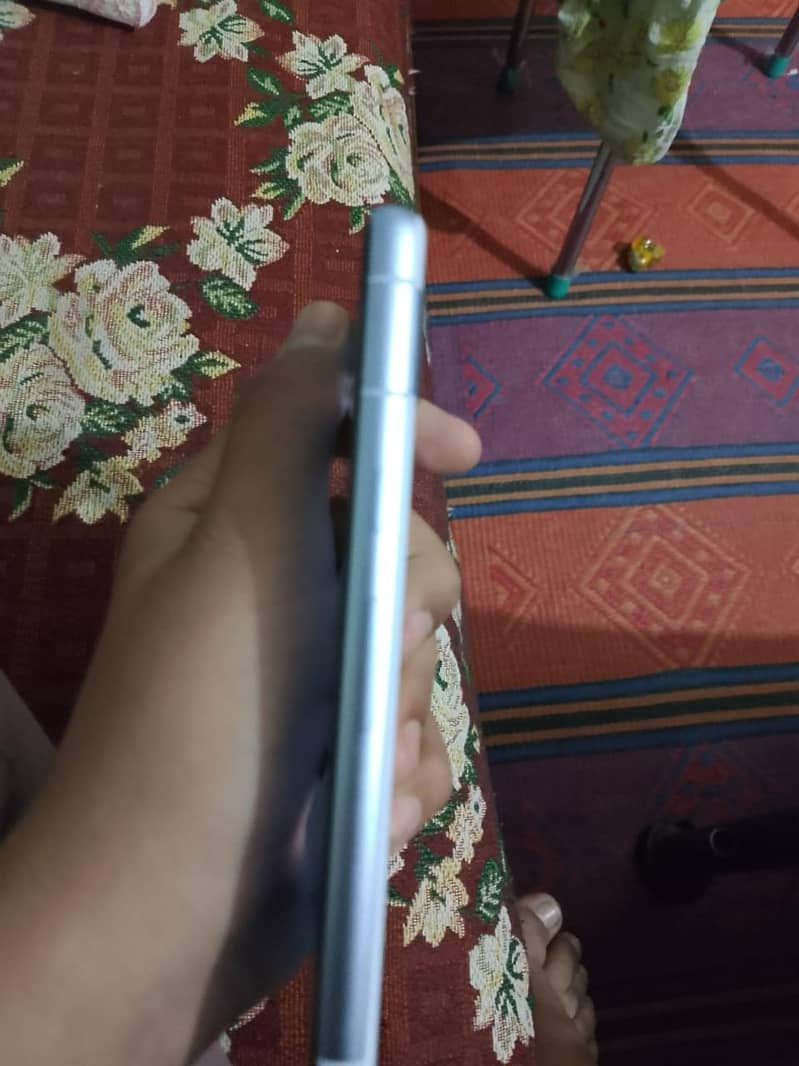 Google Pixel 7a 4