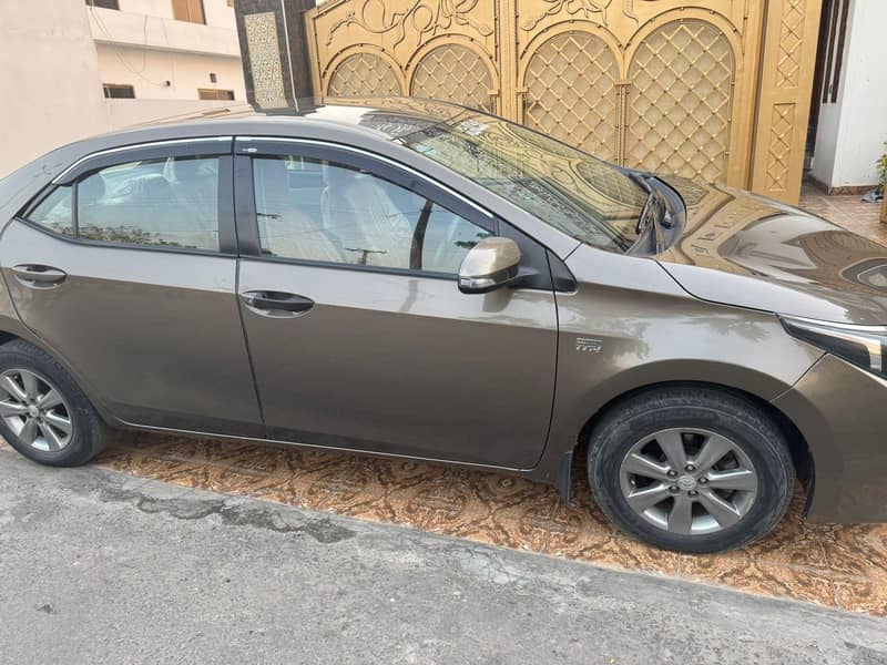 Corolla altis 5