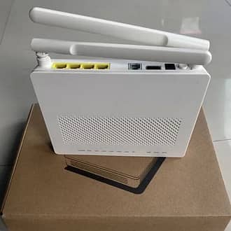 Huawei 8546M Fiber WiFi Router Box Pack with Adapter