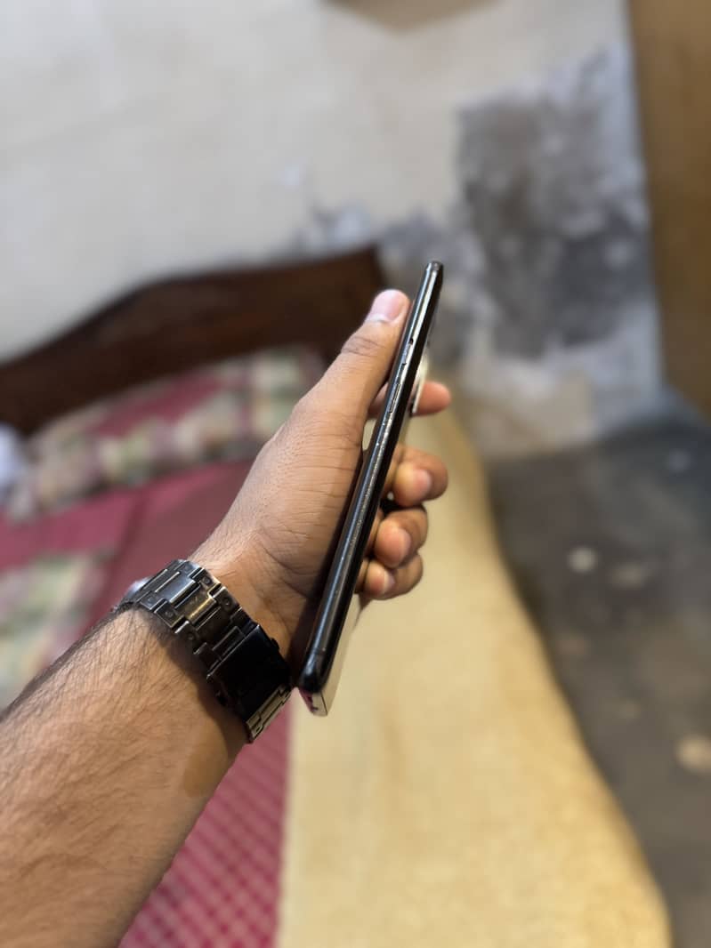 One Plus 7 Pro 4