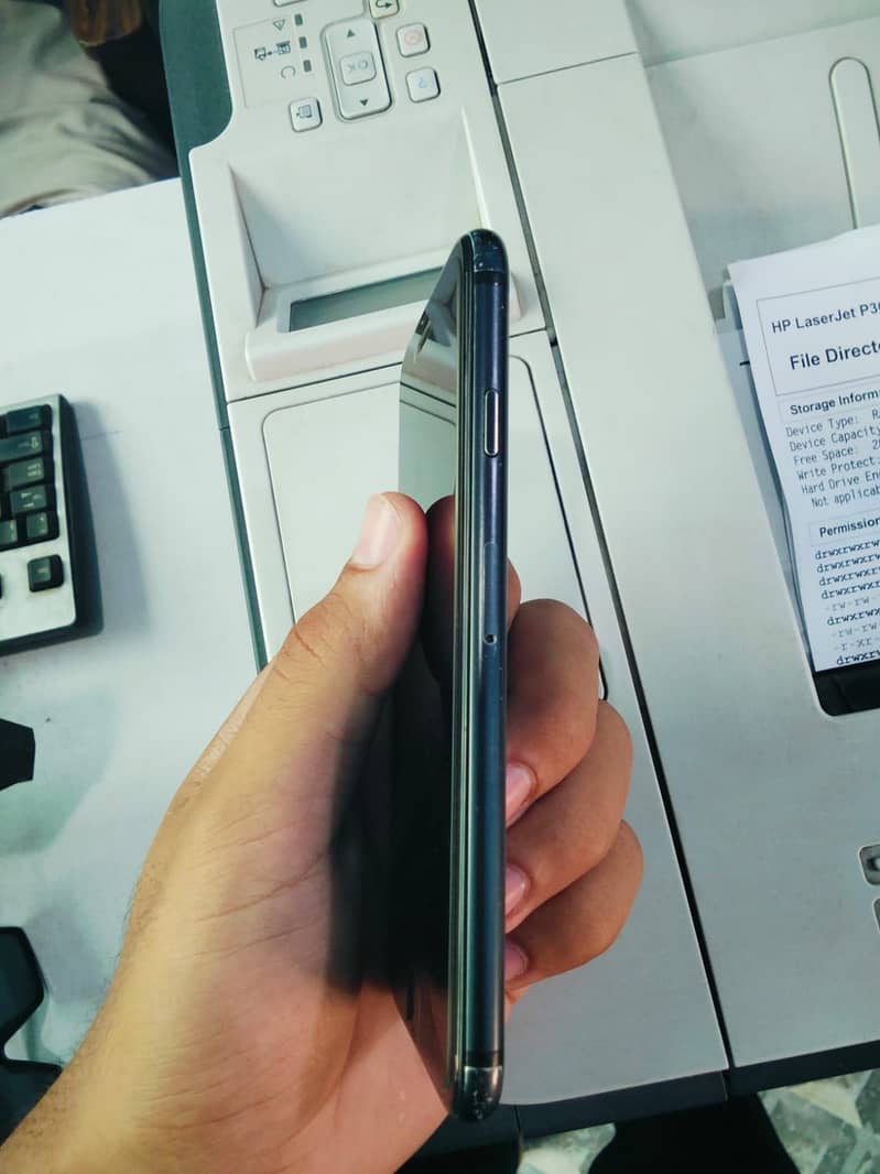 iPhone 7 3