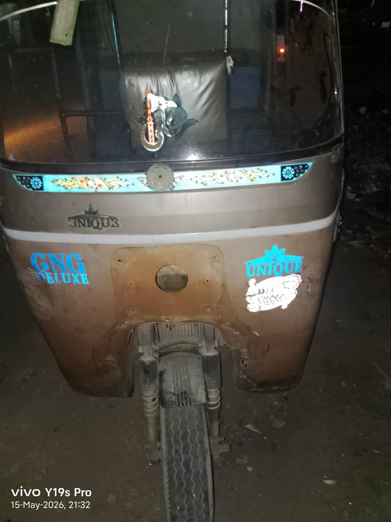 یونیک تیرا ماڈل اٹو رکشون ماڈل 6