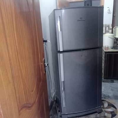 Dawlance fridge for sale