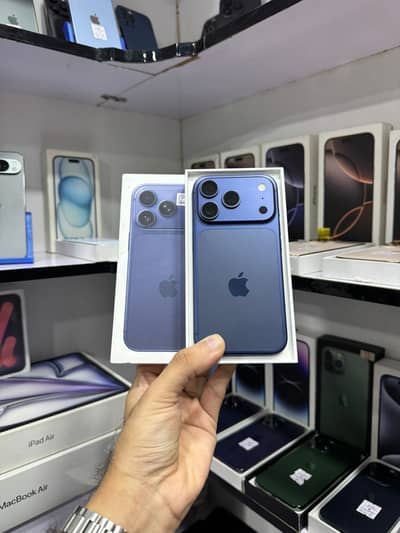 iPhone 17 Pro Box Open