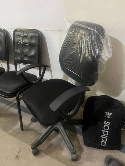 Movable chair