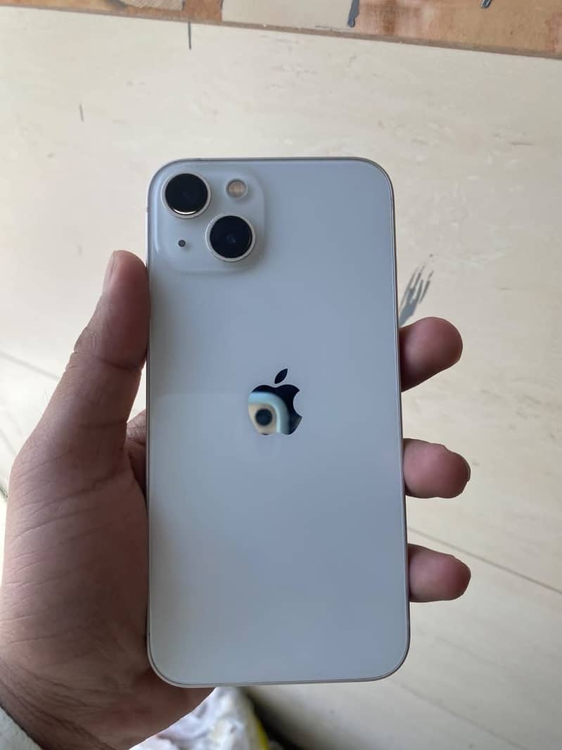 Apple iPhone 13 4