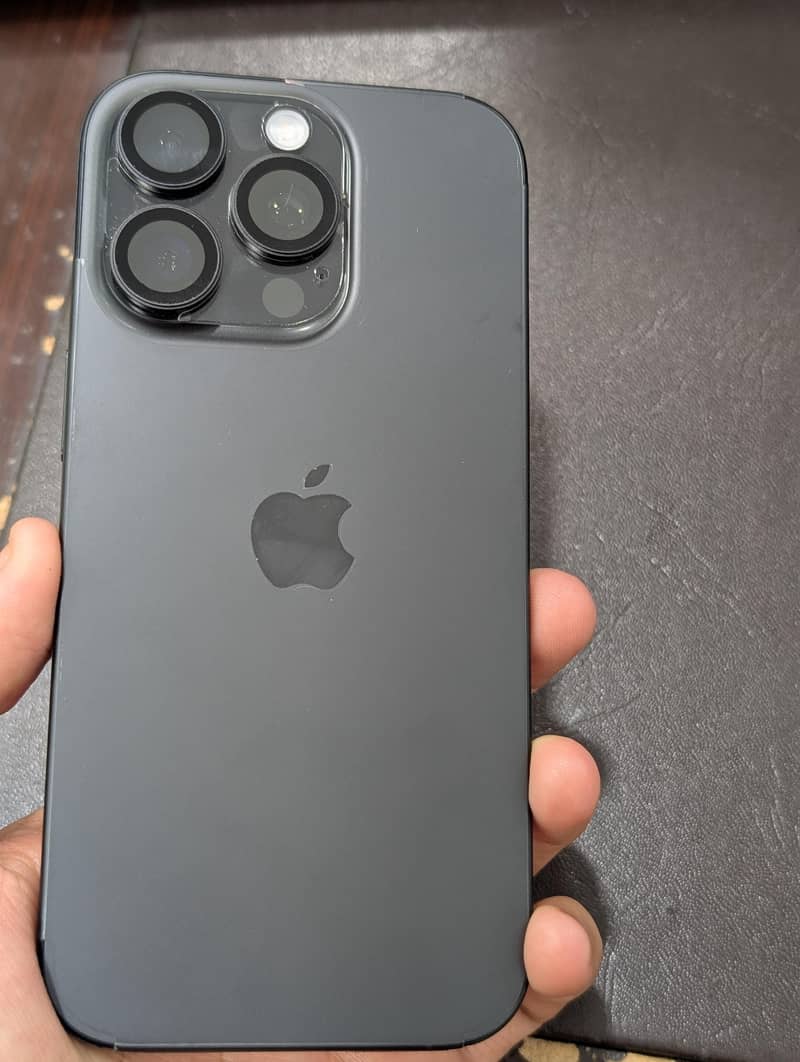 Iphone 16 Pro 8