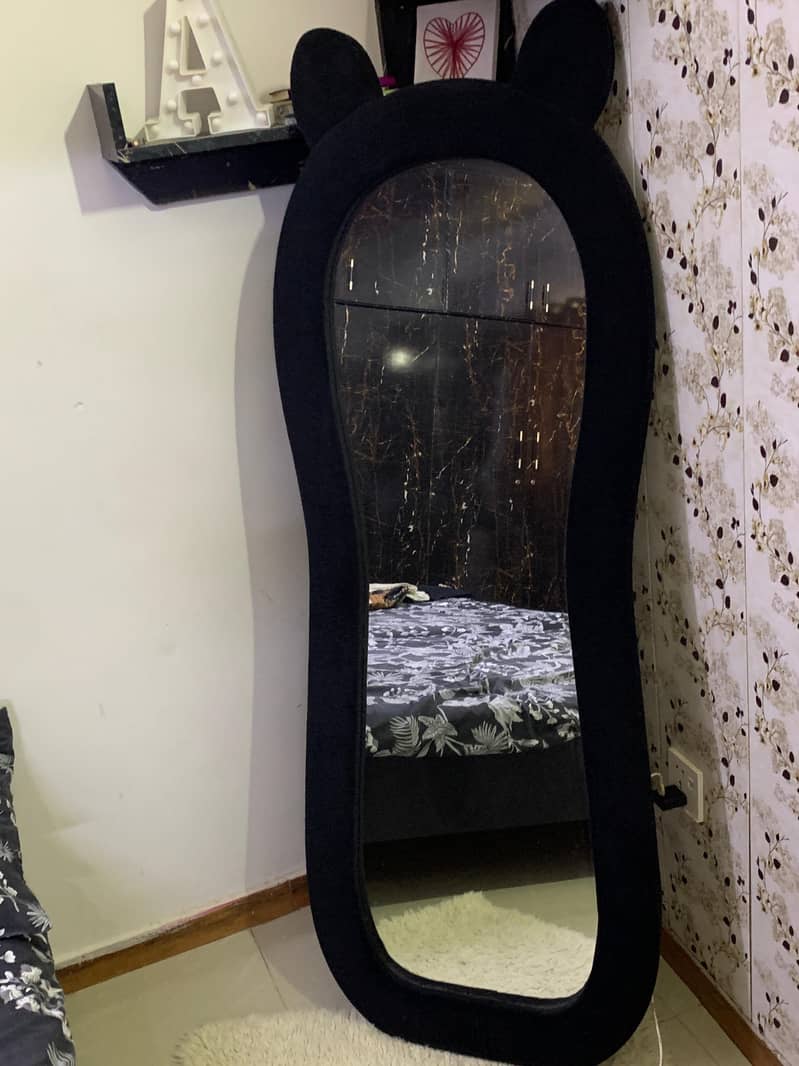 Mirror 4