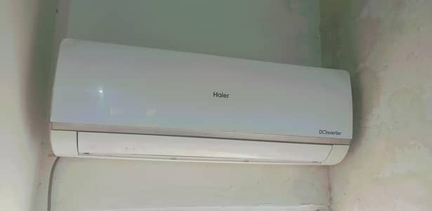 Haier DC inverter AC 1 ton sale. AC stlin in running without any fault