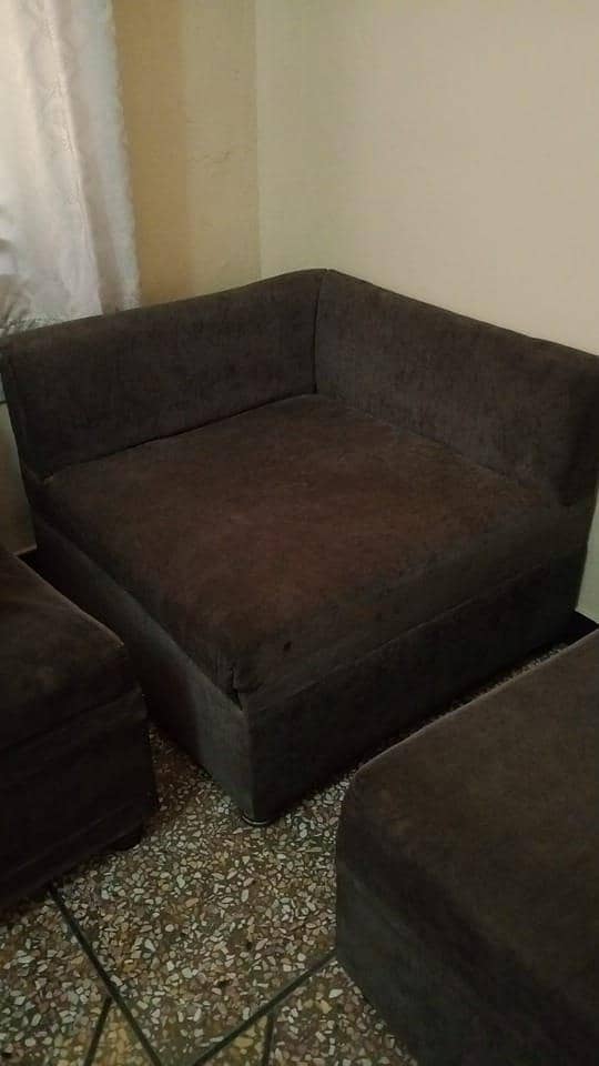 L shape sofa 0