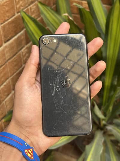 Apple iPhone SE 2020