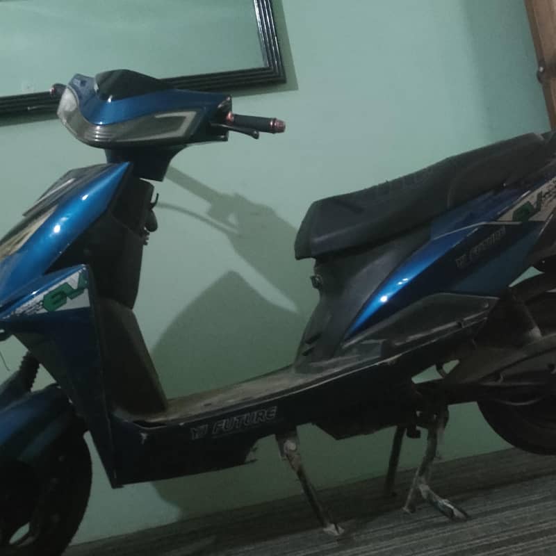 ev azadi model 1