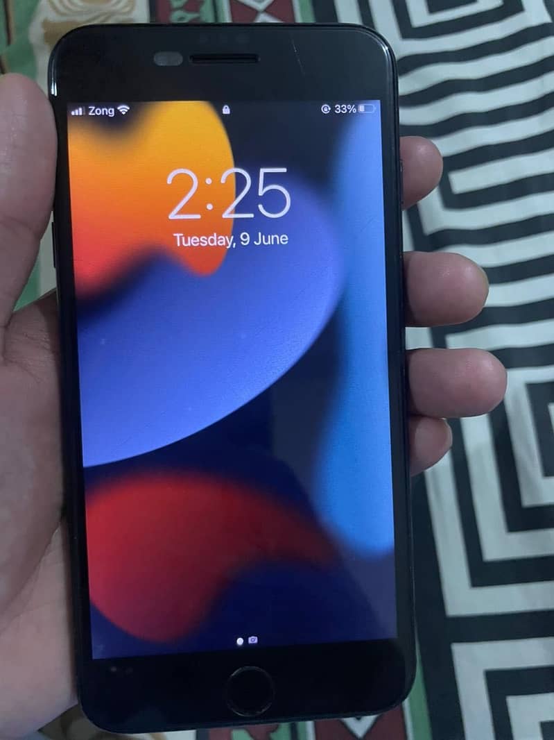 Apple iPhone 7 Plus 3