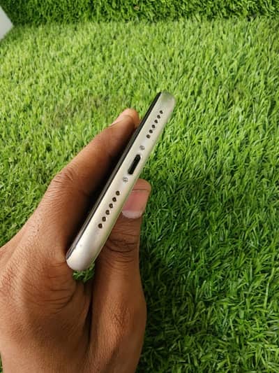 Apple iPhone 11 256GB dual PTA