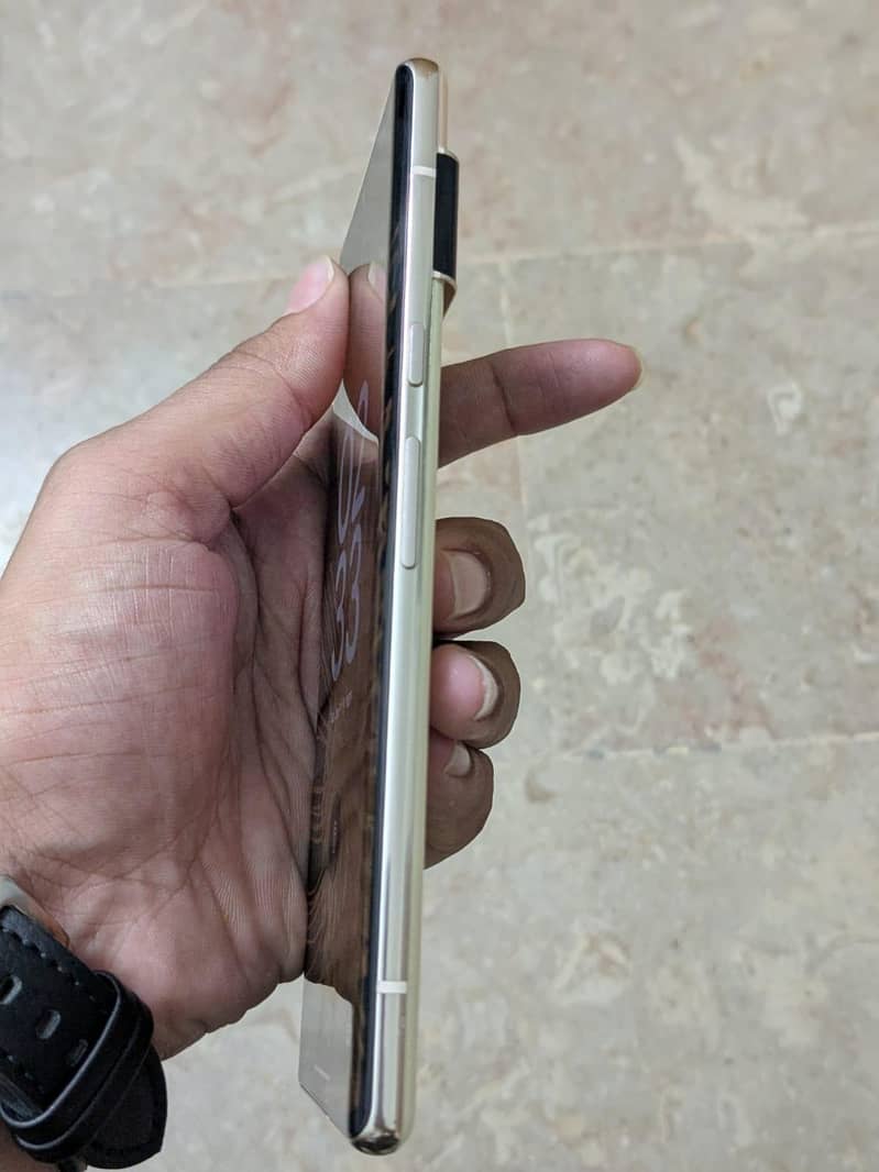 Google Pixel 6 Pro 2
