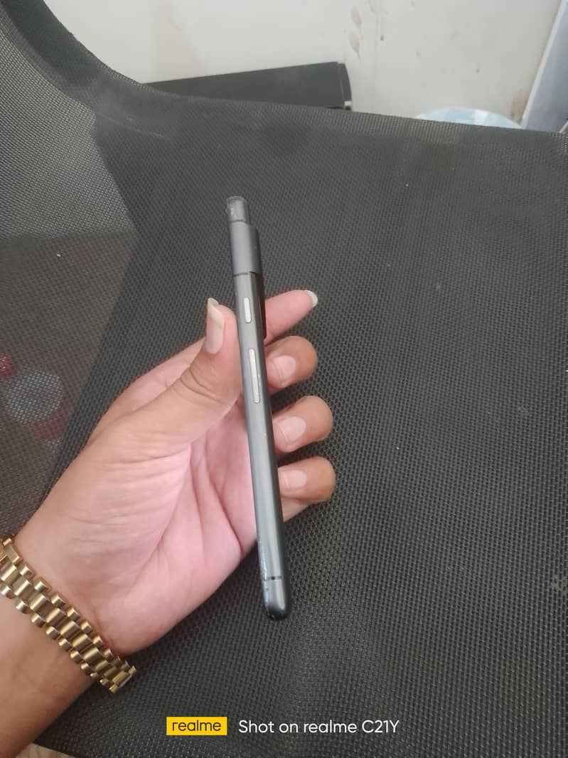 Google Pixel 7 4