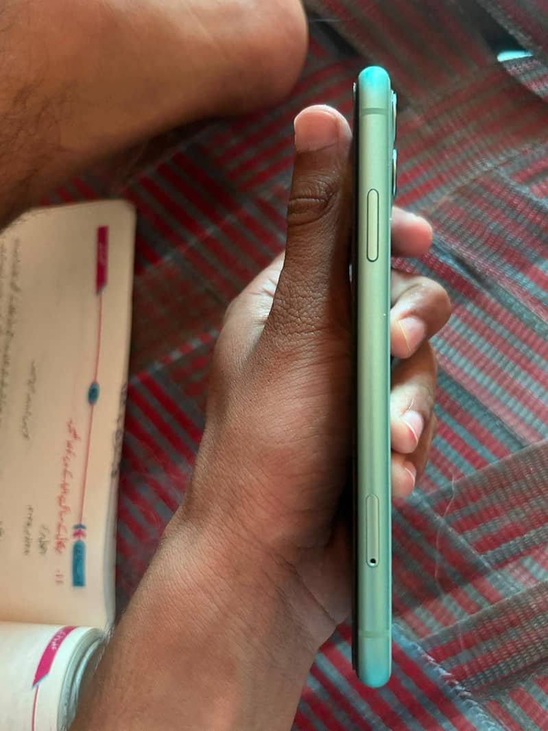 Apple iPhone 11 1