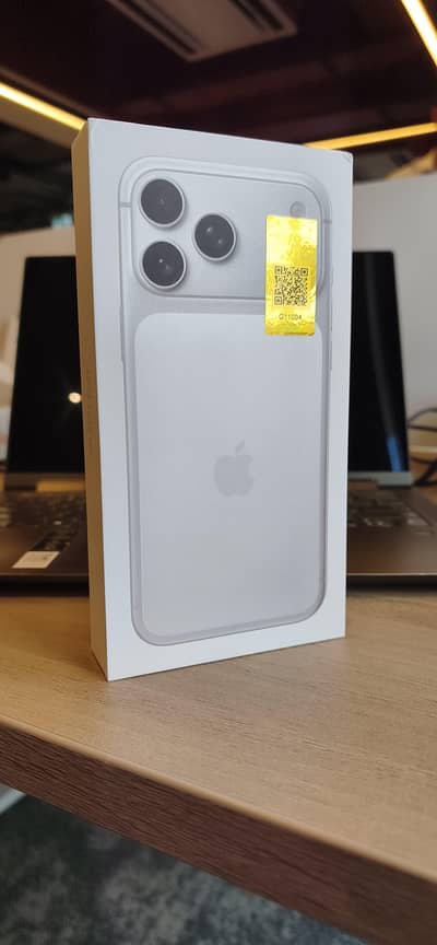 PTA Approved Apple iPhone 17 Pro Max Box Pack