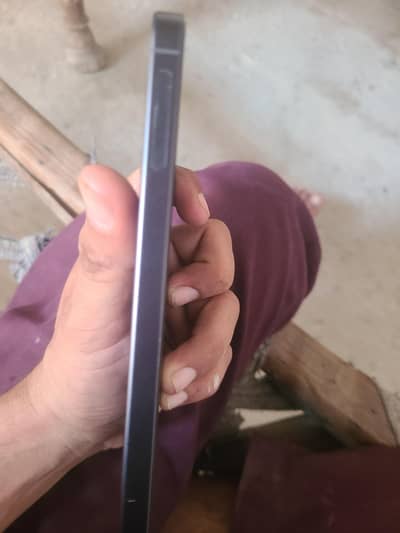 Samsung Mobile S24 fE