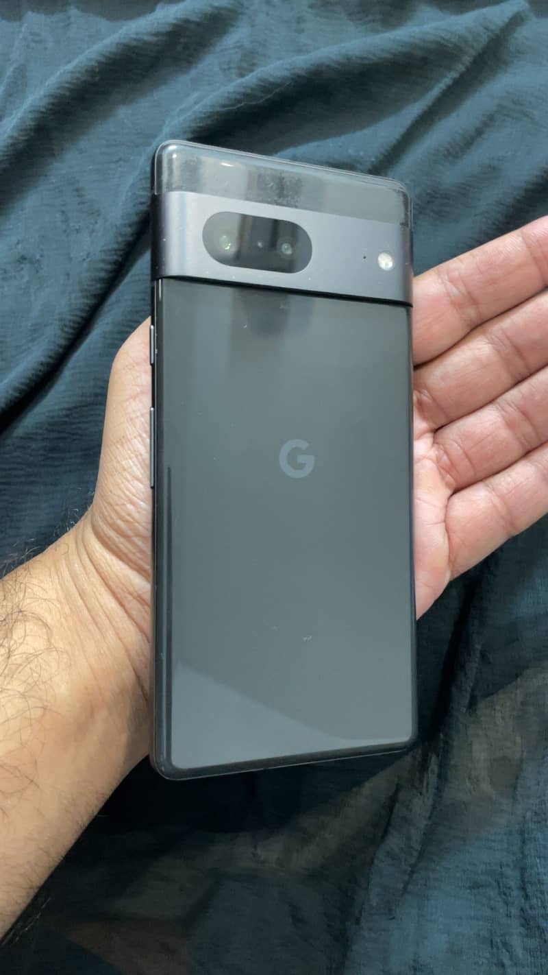 Google Pixel 7 4