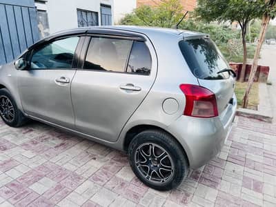 Toyota vitz 2007 model