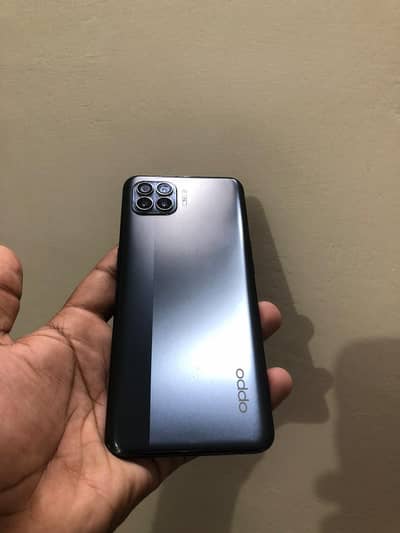 OPPO F17 Pro