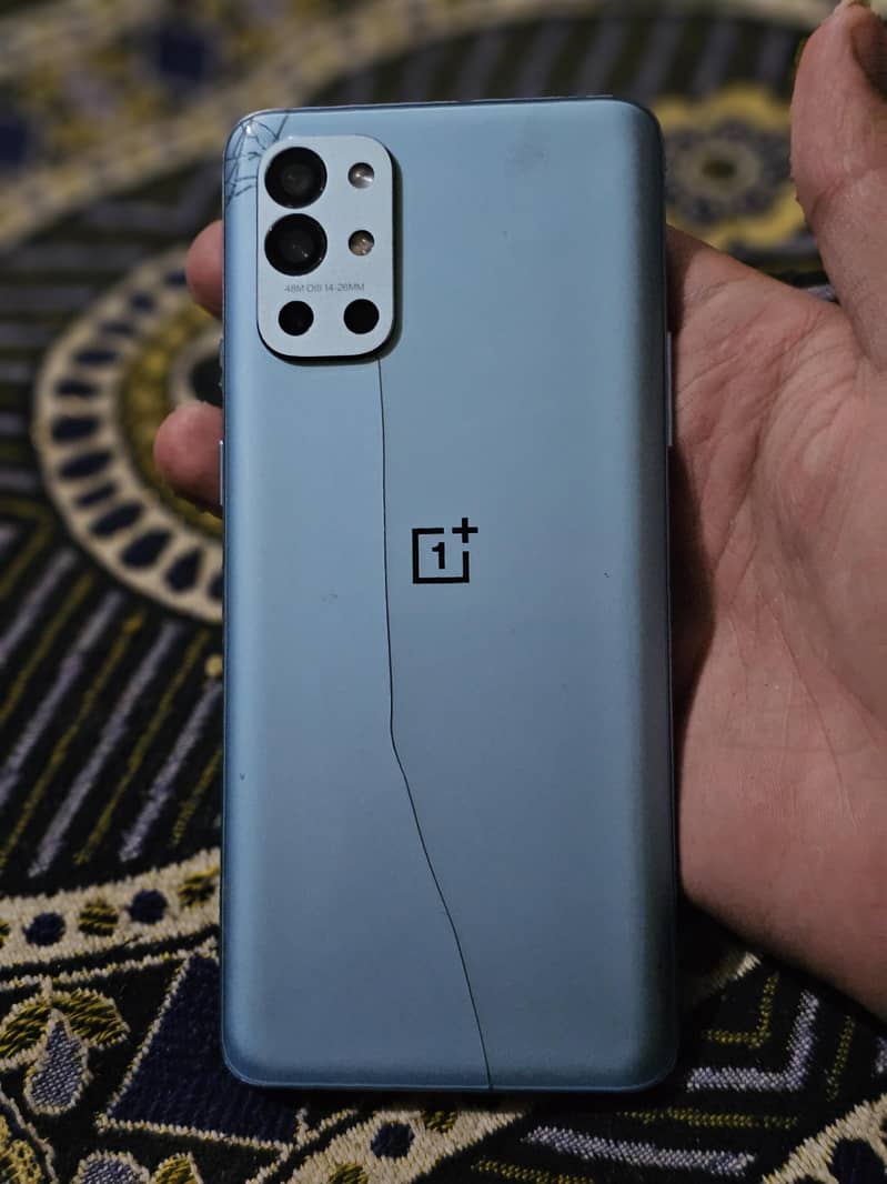 One Plus 9R 3