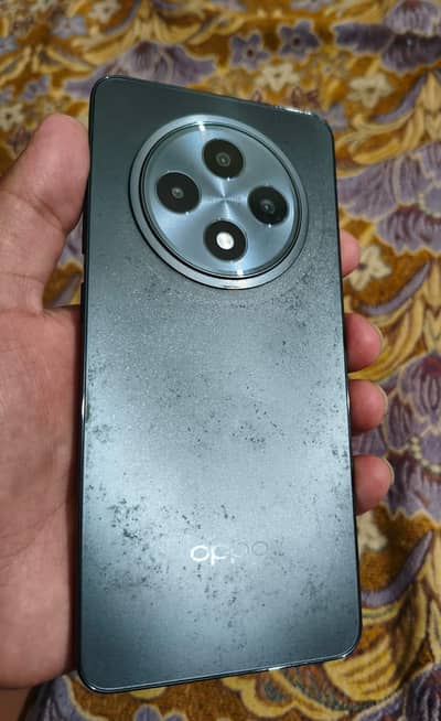 OPPO Reno12 F