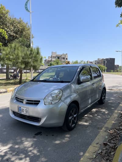 Toyota Passo 2011