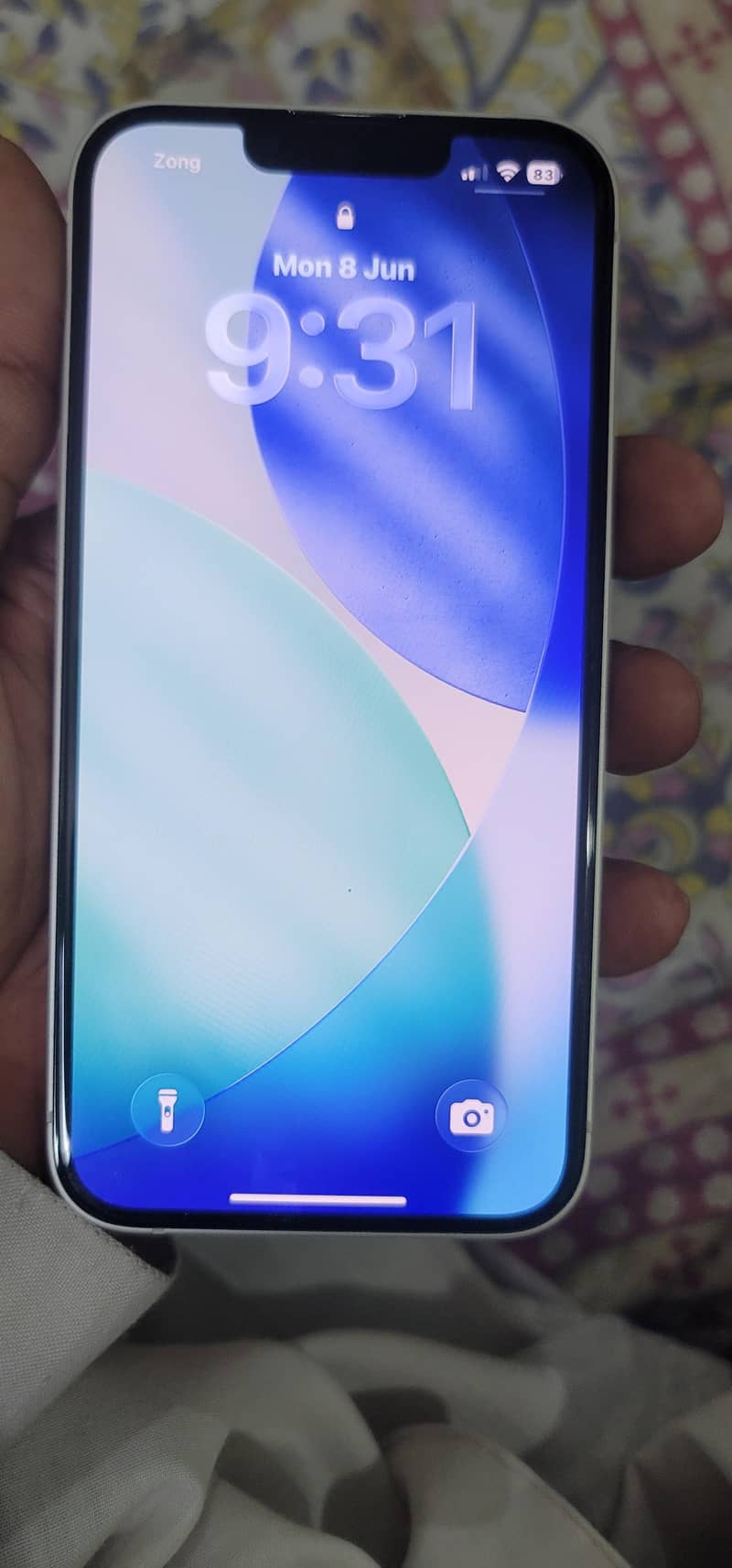 Apple iPhone 13 1