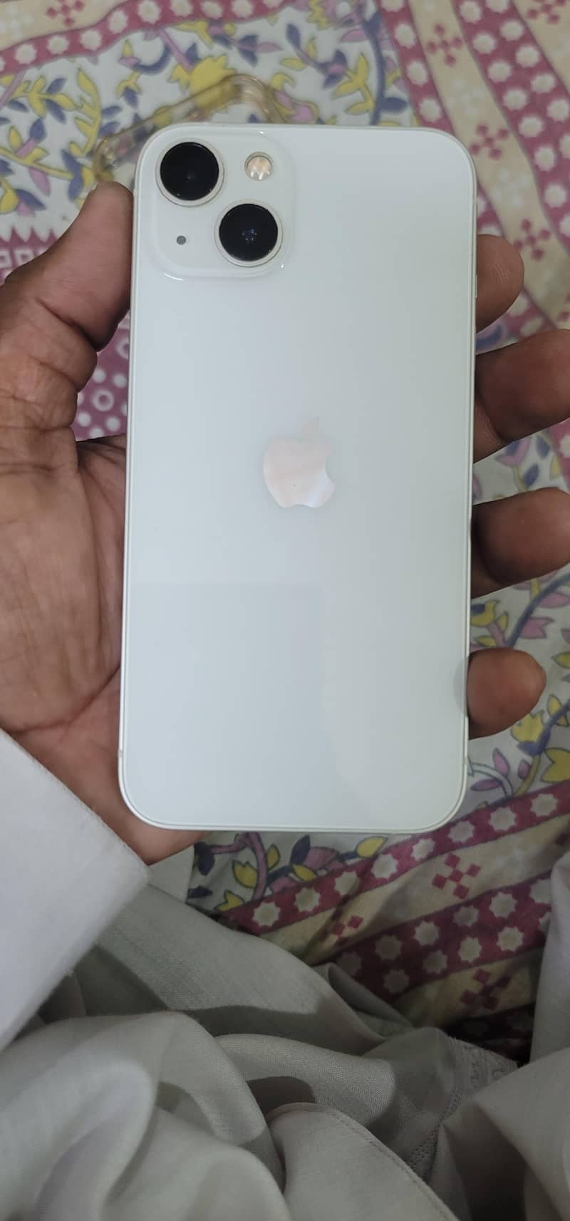 Apple iPhone 13 2