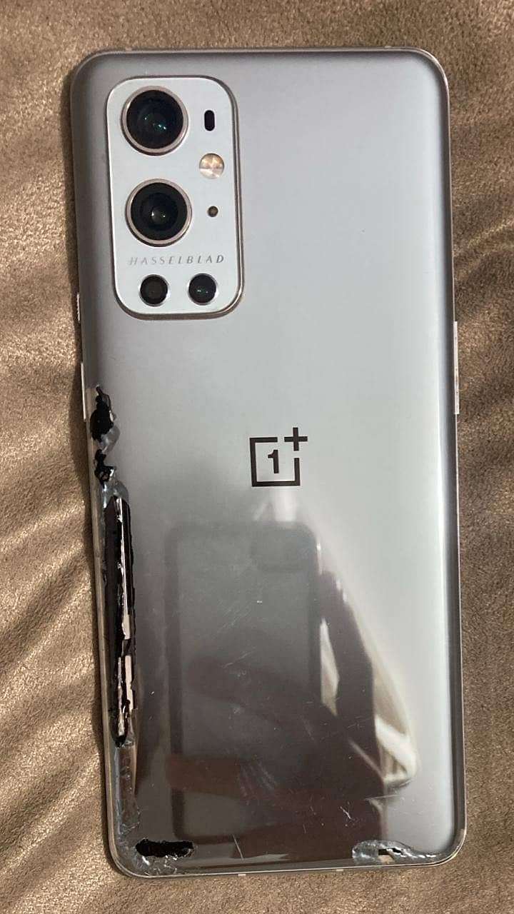One Plus 9 Pro 0