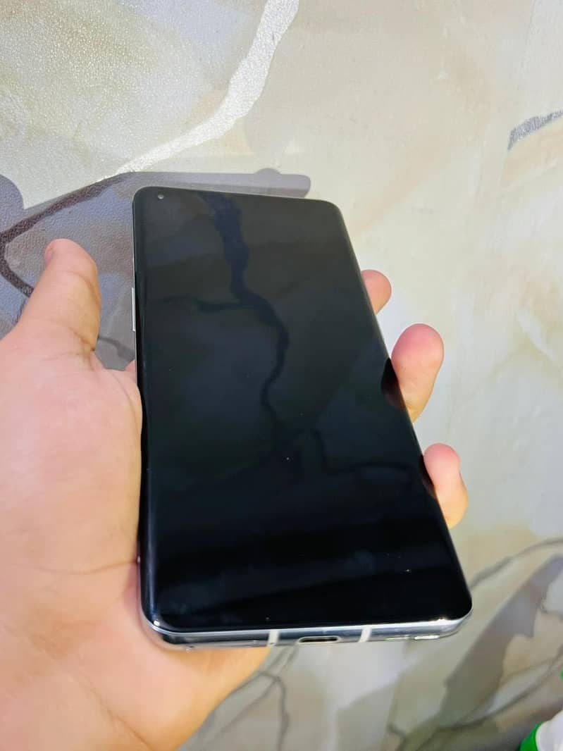 One Plus 9 Pro 1