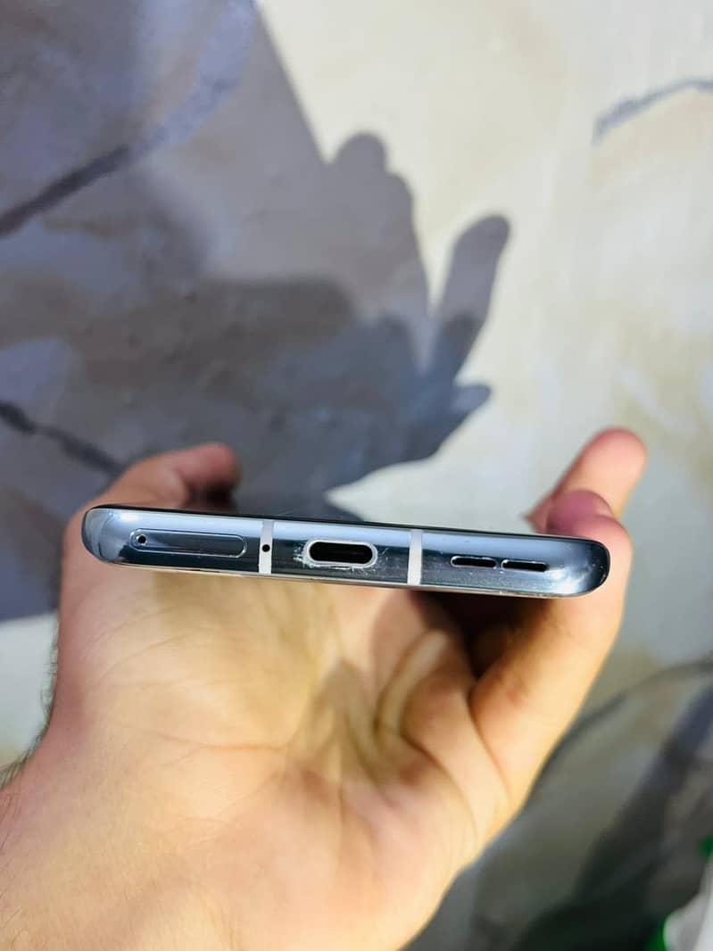 One Plus 9 Pro 5