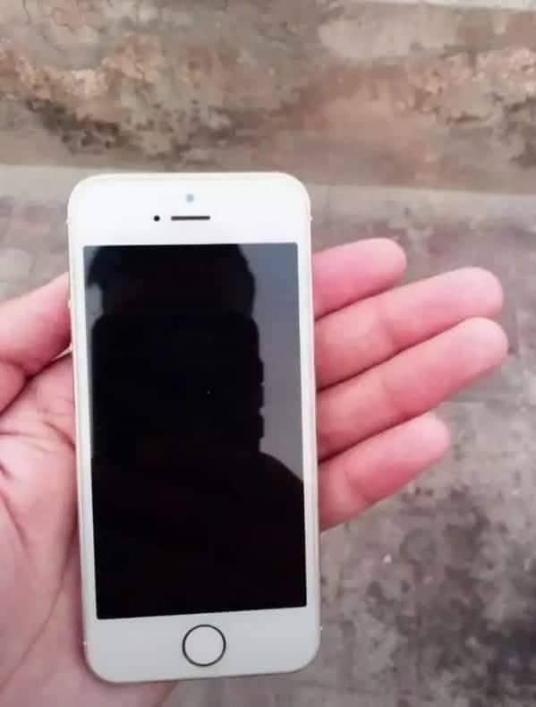 Apple iPhone 5s 0